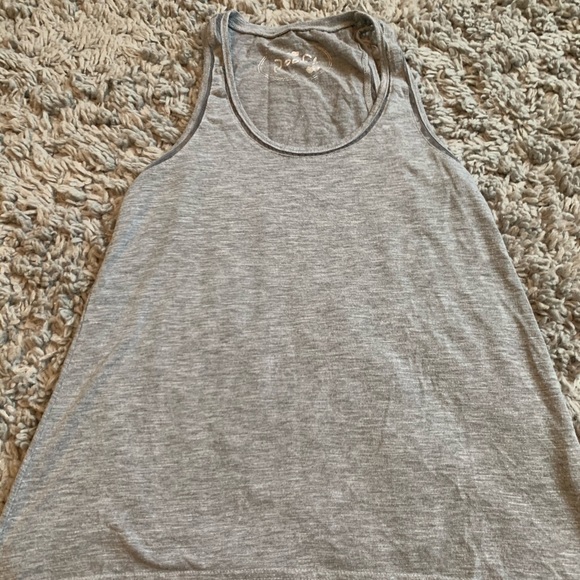 💜5/25, Small tank bundle - Picture 6 of 6